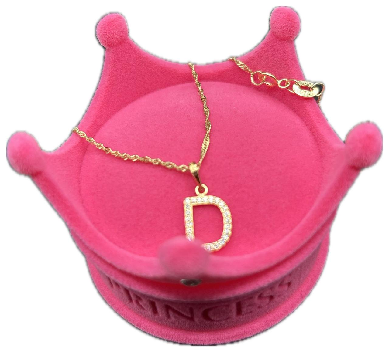 DIJE/PENDIENTE DE LETRA CON ZIRCONIA Y CADENA 10K "D"