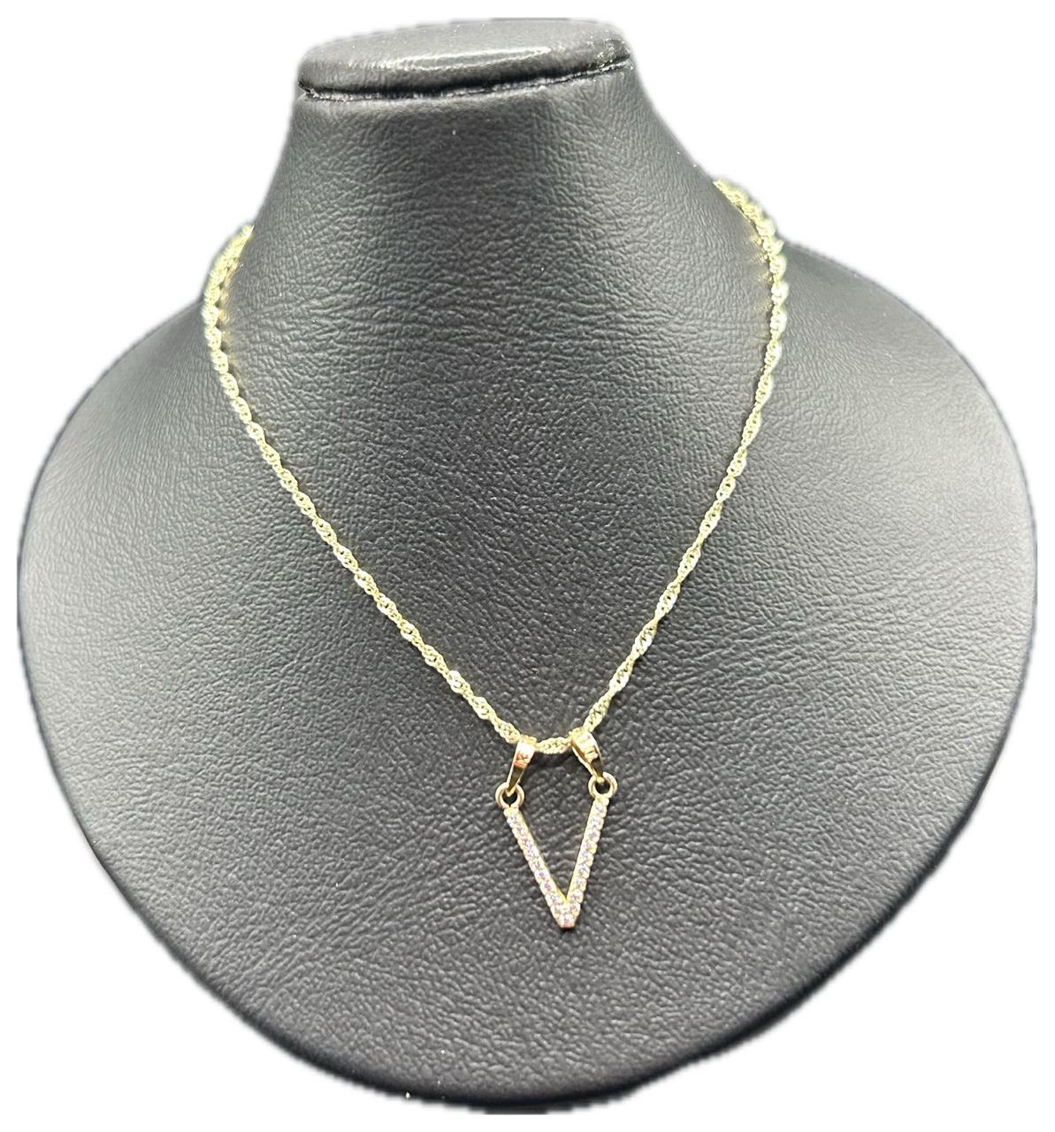 DIJE/PEDIENTE DE LETRA CON ZIRCONIA Y CADENA 10K V"