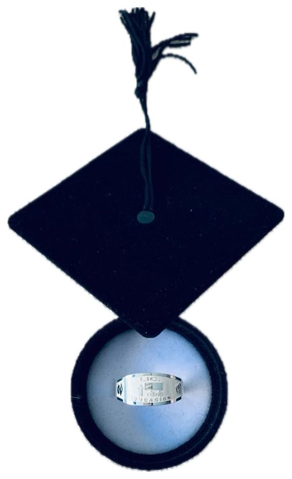 ANILLO DE GRADUACION DE PLATA "Educación"
