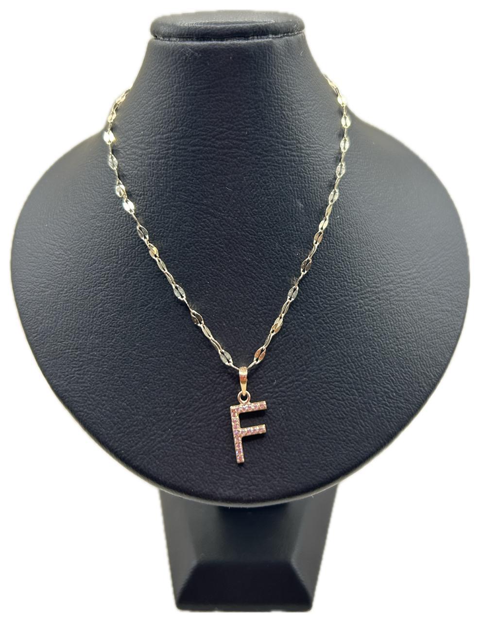 DIJE/PENDIENTE DE LETRA CON ZIRCONIA Y CADENA 10K "F"