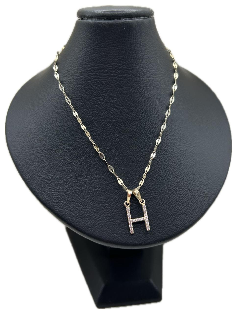 DIJE/PENDIENTE DE LETRA CON ZIRCONIA Y CADENA 10K "H"