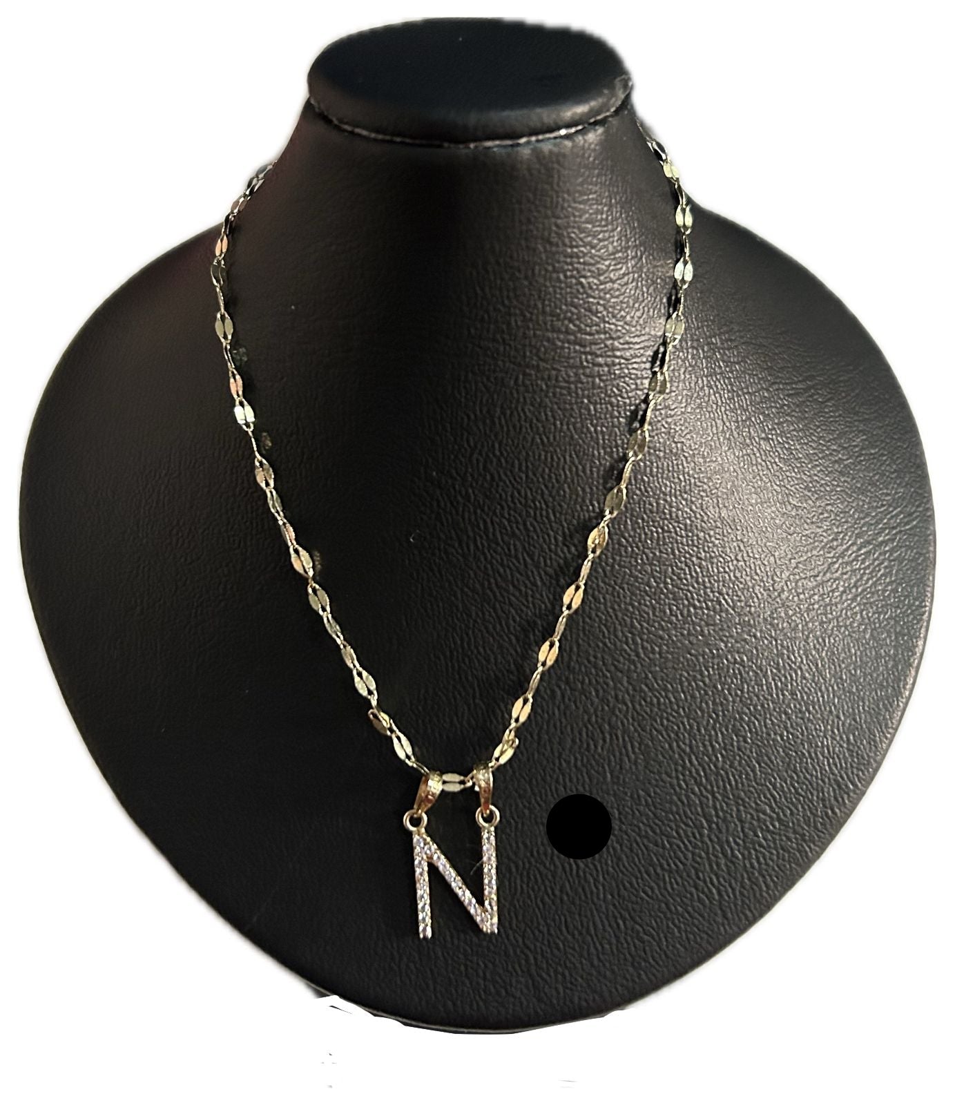 DIJE/PENDIENTE DE LETRA CON ZIRCONIA Y CADENA 10K "N"