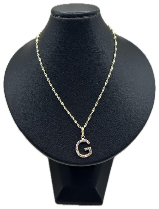 DIJE/PENDIENTE DE LETRA CON ZIRCONIA Y CADENA 10K "G"